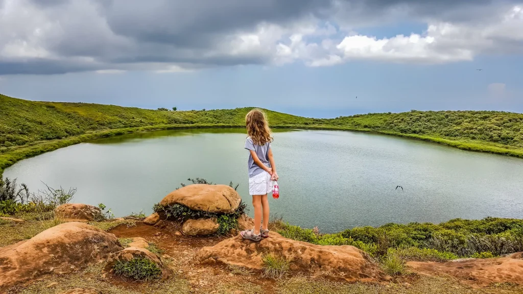 Galapagos+San+Cristobal+El+Junco+Lagoon+San+Cristobal+island-1